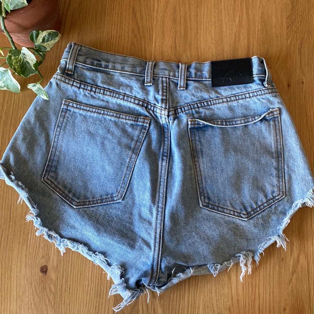 UNIF Vada Denim Shorts Distressed Cuffed - Picture 8 of 10